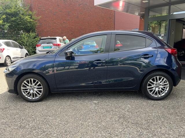 Mazda 2 1.5 Skyactiv-G Signature // LED // DODEHOEK // LEDER-ALCANTARA // CLIMA // STOEL+STUURVERWARMING // NAVI+CARPLAY //