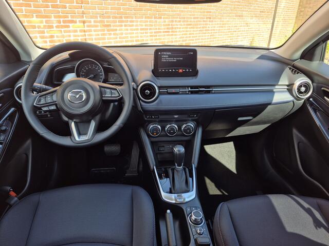 Mazda 2 1.5 Skyactiv-G 90 Luxury | AUTOMAAT | NAVI | CLIMA