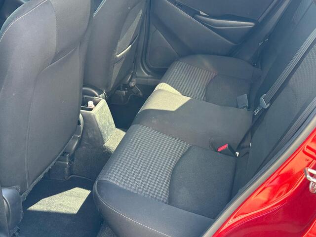 Mazda 2 1.5 Skyactiv-G Dynamic | NAVI | STOELVERWARMING | PDC | CRUISE CONTROL | LMV 16'' |