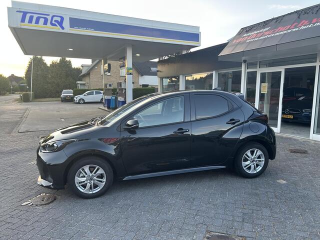 Mazda 2 Hybrid 1.5 Centre-line