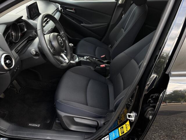 Mazda 2 1.5 Skyact-G Luxury | Camera | Head-up display