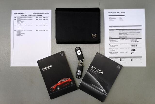 Mazda 2 1.5 90pk Style Selected Black