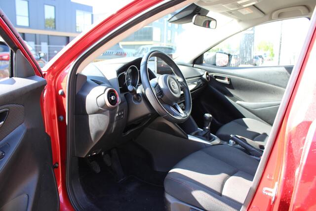 Mazda 2 1.5 Skyactiv-G Sportive , 16 Inch LMV, Apple Carplay, Camera, All, Season Banden, Bluetooth, Cruise, LKA