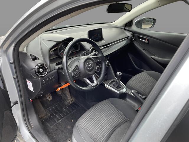 Mazda 2 1.5 Skyactiv-G Skylease+ , Trekhaak, Clima, Cruise, Stoelverwarming, Navi, PDC, All Season, LMV 16 Inch,