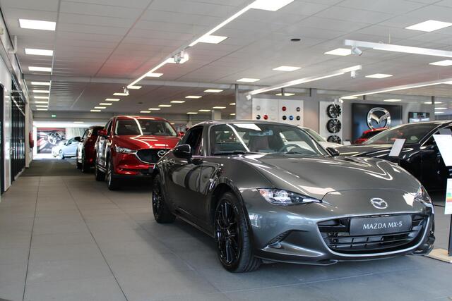 Mazda 2 1.5 Skyactiv-G Skylease+ , Trekhaak, Clima, Cruise, Stoelverwarming, Navi, PDC, All Season, LMV 16 Inch,