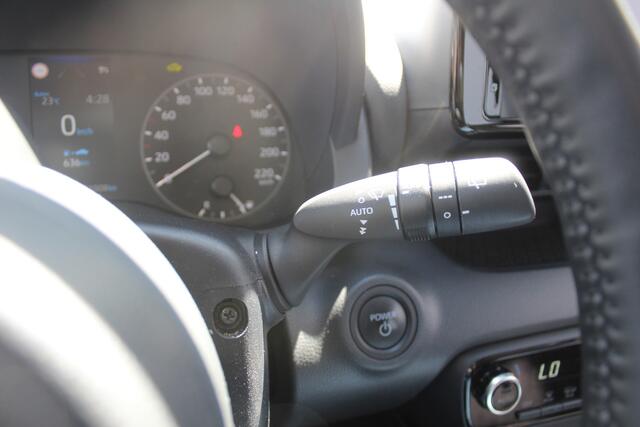 Mazda 2 Hybrid 1.5 Exclusive-line Apple Carplay/Android Auto, Parkeersensor achter, Parkeersensor voor, Buitenspiegels elektrisch inklapbaar