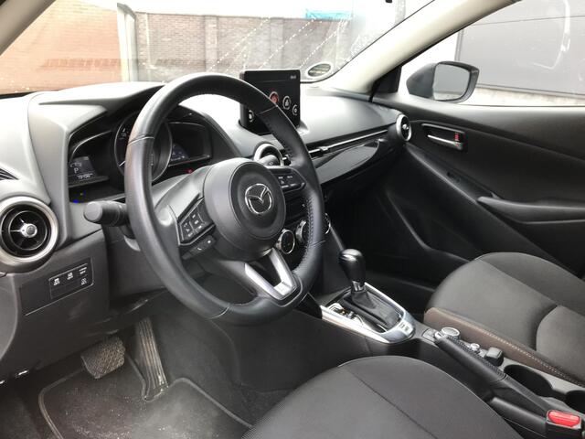 Mazda 2 1.5 Skyactiv-G Signature automaat, navigatie, climate control, stoelverwarming