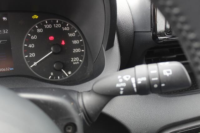 Mazda 2 Hybrid 1.5 Executive Line Stoelverwarming l Adap. cruise control l Parkeercamera l Apple carplay/ Android auto