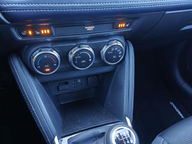 Mazda 2 1.5 Skyactiv-G SIGNATURE / CAMERA / ADAPTIVE CRUISE CONTROL / CARPLAY