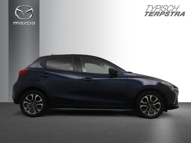 Mazda 2 SKYACTIV-G 90 GT-M / Head-up / Camera / Keyless entry