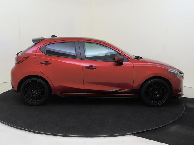 Mazda 2 1.5 Skyactiv-G Skylease GT | Automaat | Parkeersensoren Achter | Parkeer Camera Achter | Navigatie | Verwarmbare Voorstoelen | Airco