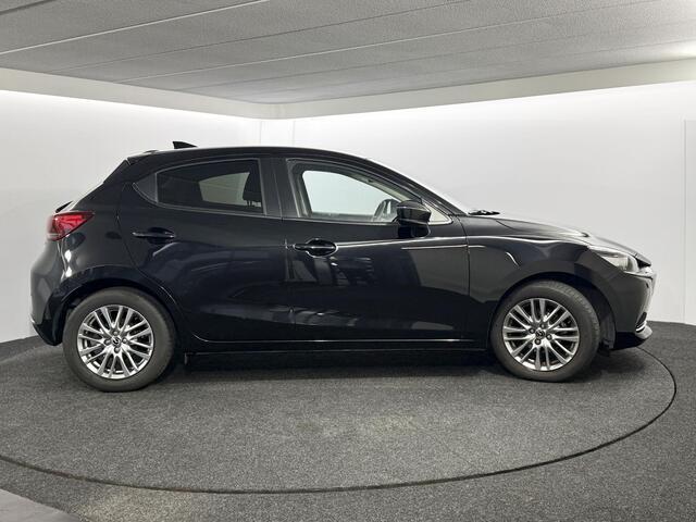 Mazda 2 1.5 Skyactiv-G Luxury / Driver Pack / Camera / Head-Up / NL auto / Voll. historie