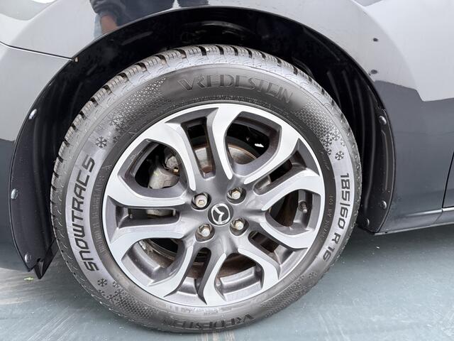 Mazda 2 SKYACTIV-G 90 GT-M / Head-up / Camera / Keyless entry