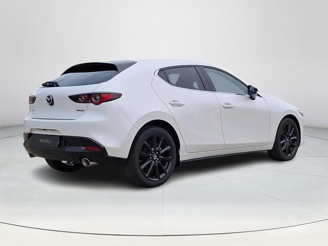 Mazda 3 2.0 e-SkyActiv-X M Hybrid 186 Nagisa | Alcantara/Leder met stoelgeheugen | Achteruitrijcamera | Bose | HeadupDisplay | Navigatie en draadloze Applecarplay\Androidauto | Parelmoer Wit