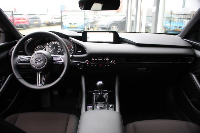 Mazda 3 2.0 e-SkyActiv-G 122 | Stoel- Stuurverwarming | Apple carplay/ Android auto | DAB | LED | HUD |
