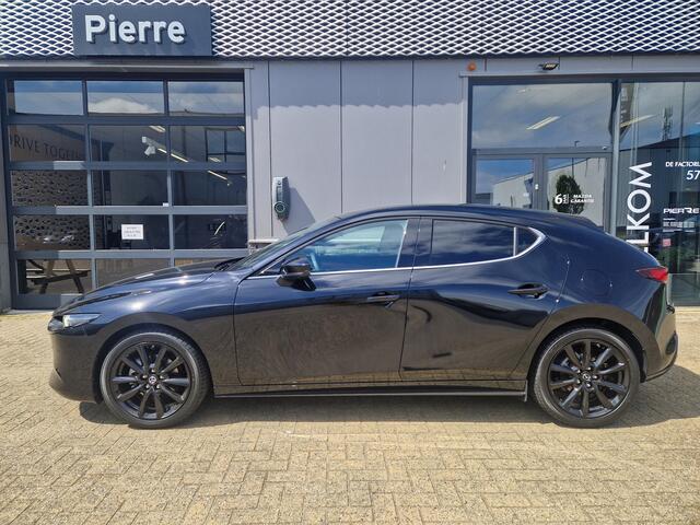 Mazda 3 2.0 e-SkyActiv-X M Hybrid 186 Takumi | Dieprood leder | 18-inch velgen |