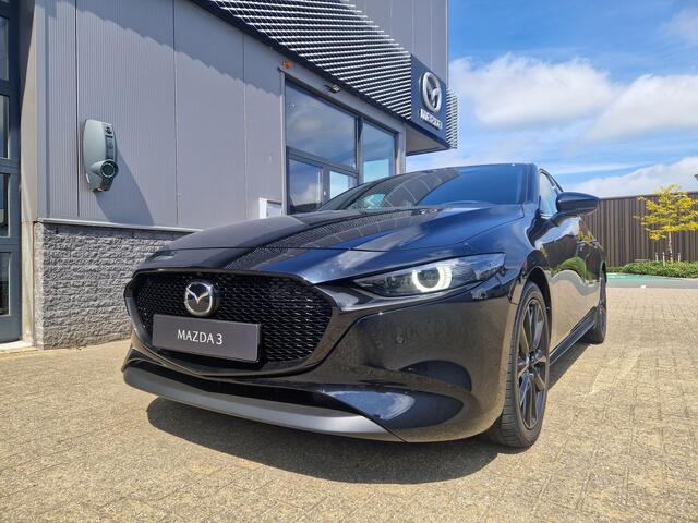 Mazda 3 2.0 e-SkyActiv-X M Hybrid 186 Takumi | Dieprood leder | 18-inch velgen |
