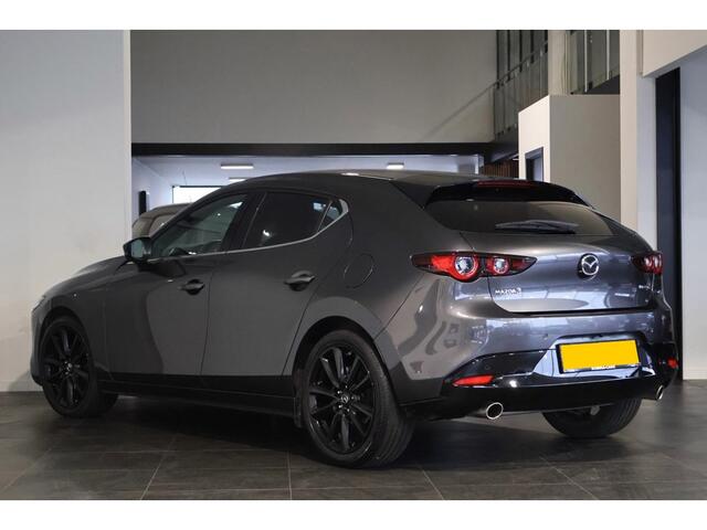Mazda 3 2.0 e-SKYACTIV-G M HYBRID 122 HOMURA Alcantara | Elek. stoelen | Keyless | Bose