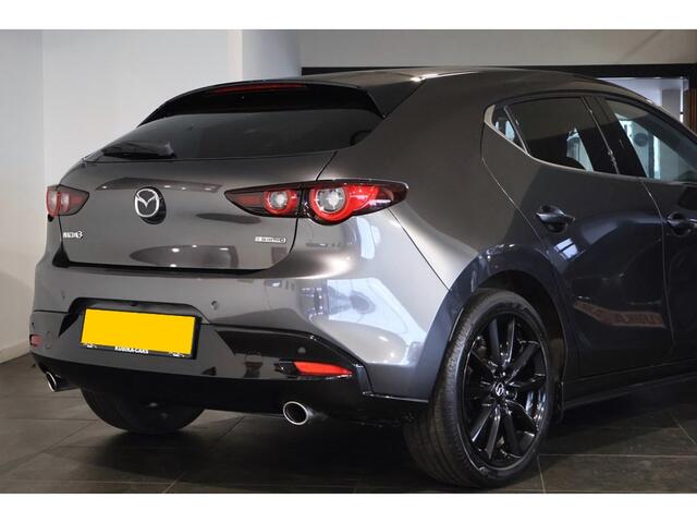 Mazda 3 2.0 e-SKYACTIV-G M HYBRID 122 HOMURA Alcantara | Elek. stoelen | Keyless | Bose