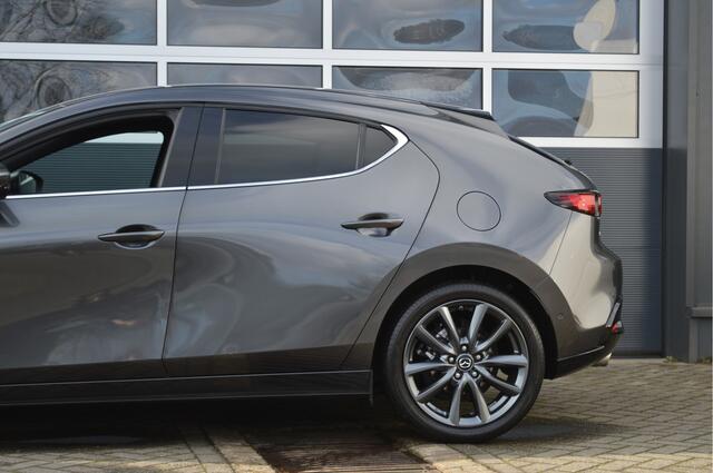 Mazda 3 2.0 e-SkyActiv-G M Hybrid 122 Luxury | Trekhaak/Carplay/Bose/memory/Adapt.CC | Met 12 maanden Bovag garantie!