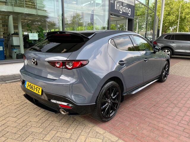 Mazda 3 2.0 e-SkyActiv-X M Hybrid 180 Luxury / Leder / Bose Sound / Electrische geheugen stoel / 360 Camera / Led / 18 Inch