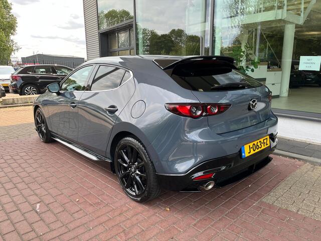Mazda 3 2.0 e-SkyActiv-X M Hybrid 180 Luxury / Leder / Bose Sound / Electrische geheugen stoel / 360 Camera / Led / 18 Inch