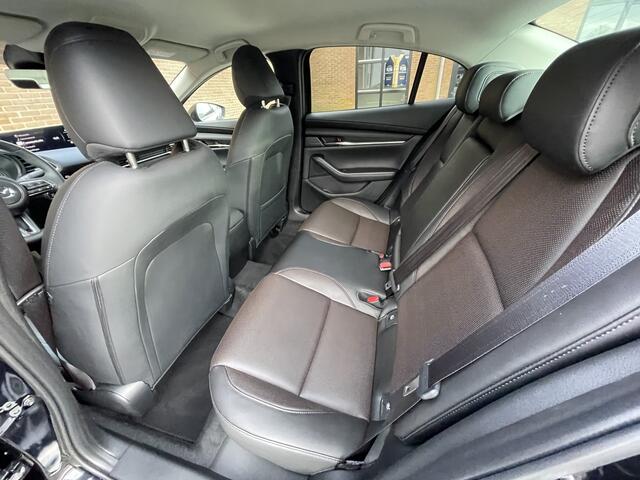 Mazda 3 2.0 e-SkyActiv-G M Hybrid 150 Exclusive-line | BLACK EDITION | LEDER | BOSE | 18-INCH LMV | FULL-OPTION!!