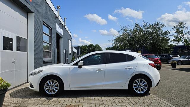 Mazda 3 2.0 SkyActiv-G 120 Center-Line | AUTOMAAT | CRUISE | STOELVERWARMING | PDC | VOLLEDIGE ONDERHOUDSHISTORIE