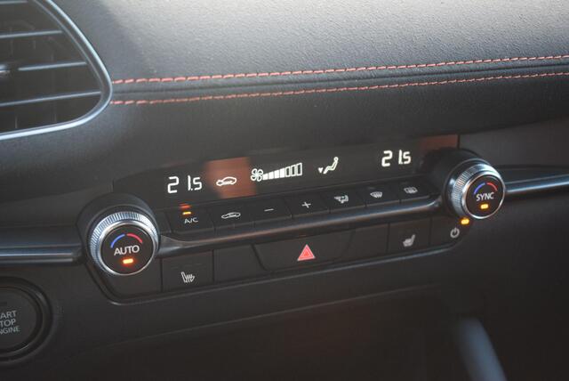 Mazda 3 2.0 e-SkyActiv-X M Hybrid 186 Nagisa Navi bicolor Leder Camera Km 23.750!!