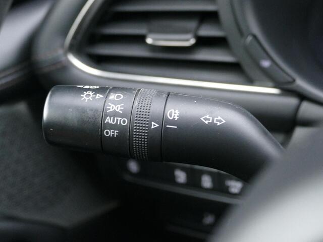 Mazda 3 2.0 e-SkyActiv-X M Hybrid 180 Luxury | Leder | Camera | RIJKLAARPRIJS!