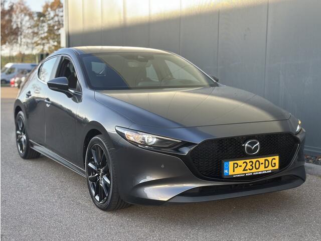 Mazda 3 2.0 e-SkyActiv-G Comfort / 18" velgen / Carplay