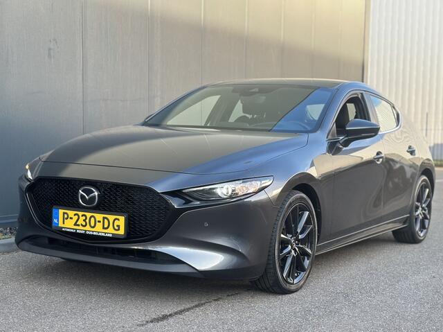 Mazda 3 2.0 e-SkyActiv-G Comfort / 18" velgen / Carplay