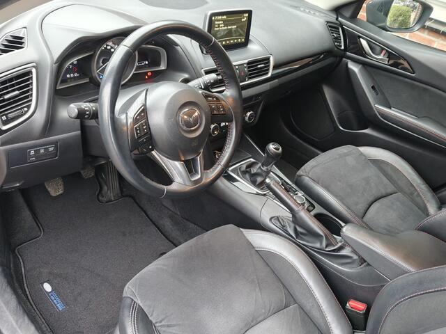Mazda 3 2.0 GT-M Line, CAMERA / STOELVERWARMING