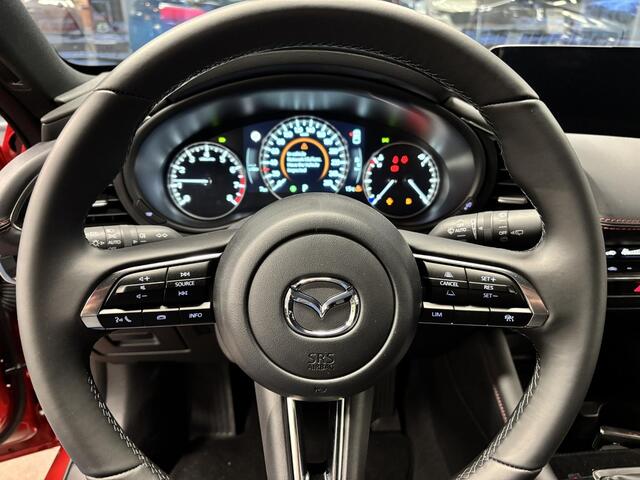 Mazda 3 HB 2.5 e-SkyActiv-G M Hybrid 140 Homura , Demovoordeel ¤ 5.500,-, Automaat, Navi, Adap.Cruise, Clima, Apple Carplay, Camera, PDC, HUD, Stoelverwarming, 18" LMV