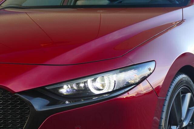 Mazda 3 2.0 e-SkyActiv-G M Hybrid 122 Luxury | 360* CAMERA | HEAD-UP | LEER | RIJKLAARPRIJS |