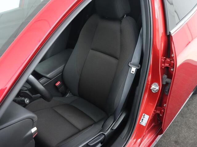 Mazda 3 2.0 e-SkyActiv-G Sportive | Head-Up | Stoelverwarming | Adaptive cruise | Camera | Carplay | Stuurverwarming | Navigatie | Climate control | Bluetooth | Parkeerhulp | Full LED