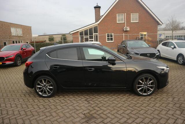 Mazda 3 2.0 SkyActiv-G 120 GT Navigatie