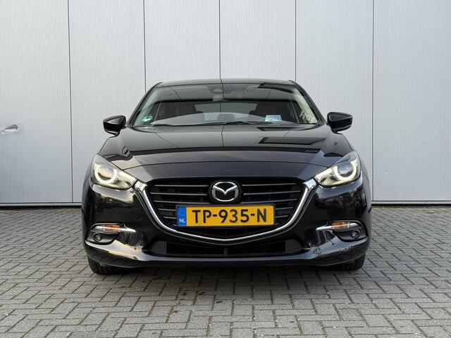Mazda 3 2.0 SkyActiv-G 120 GT-M / Lederen Bekleding / Elektrisch verstelb. stoelen / Stoel en stuur verwarming / Navigatie / Bose / Head Up Display / 18" velgen /