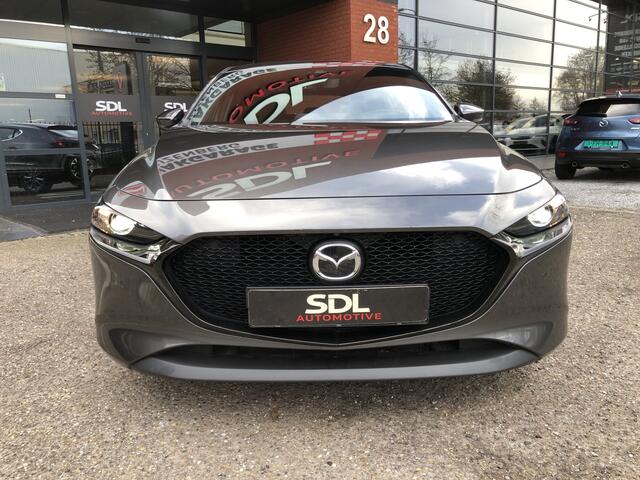 Mazda 3 2.0 e-SkyActiv-G M Hybrid 122 Comfort // ADAPT. CRUISE // DODEHOEK // 360 CAMERA+SENSOREN // CLIMA // HEAD-UP DISPLAY // STUUR+STOELVERWARMING //