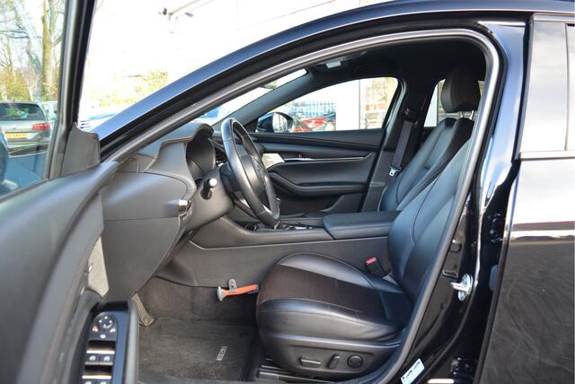 Mazda 3 2.0 e-SkyActiv-X M Hybrid 180 Luxury i-Activesense Pack ? Orig. NL ? Bose ? HUD ? Adaptive ?