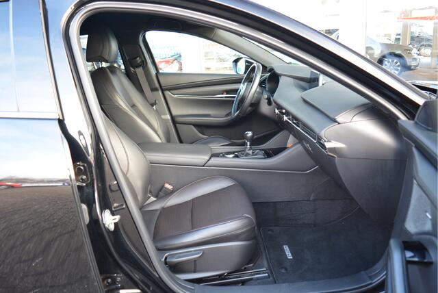 Mazda 3 2.0 e-SkyActiv-X M Hybrid 180 Luxury i-Activesense Pack ? Orig. NL ? Bose ? HUD ? Adaptive ?