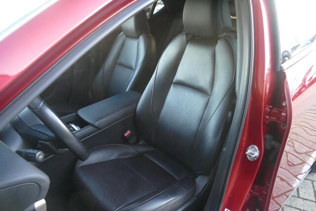 Mazda 3 2.0 e-SkyActiv-X M Hybrid 180 Luxury | Trekhaak | Leder | Rijklaarprijs!