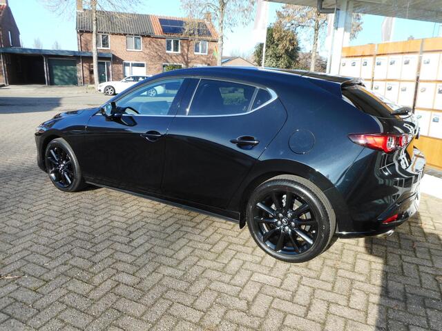 Mazda 3 2.0 e-SkyActiv-G M Hybrid 122 Homura