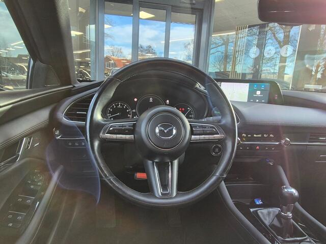 Mazda 3 SKYACTIV-X 2.0 180 6MT LUXURY / Carplay