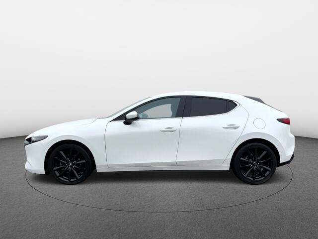 Mazda 3 2.0 SA-X Luxury Bose | Stuur-stoelverwarming | Leder | Trekhaak