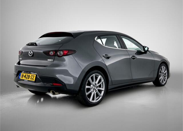 Mazda 3 2.0 e-SkyActiv-X M Hybrid 180 Comfort / Bose sound / Camera / Navigatie / Stuur en stoelverwarming