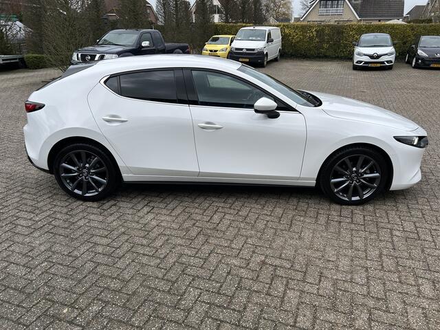 Mazda 3 2.5 e-SkyActiv-G M Hybrid 140 Exclusive-line