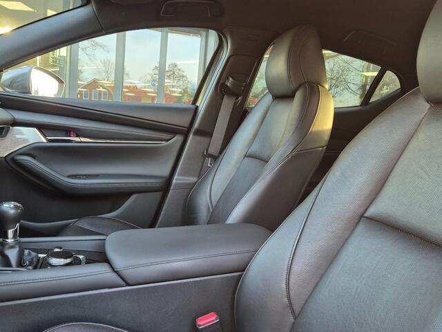 Mazda 3 SKYACTIV-X 2.0 180 6MT LUXURY / Carplay / Trekhaak