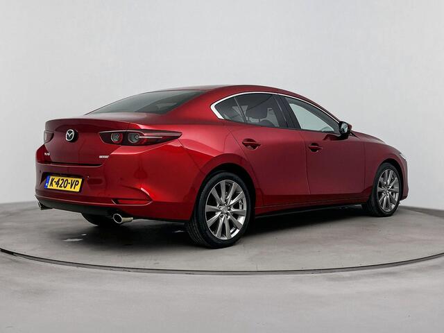 Mazda 3 2.0 e-SkyActiv-G M Hybrid 150 Sportive | Parkeersensoren | 18"inch LM Velgen | Metallic Lak | Apple Carplay/Android Auto | Achteruitrij Camera |