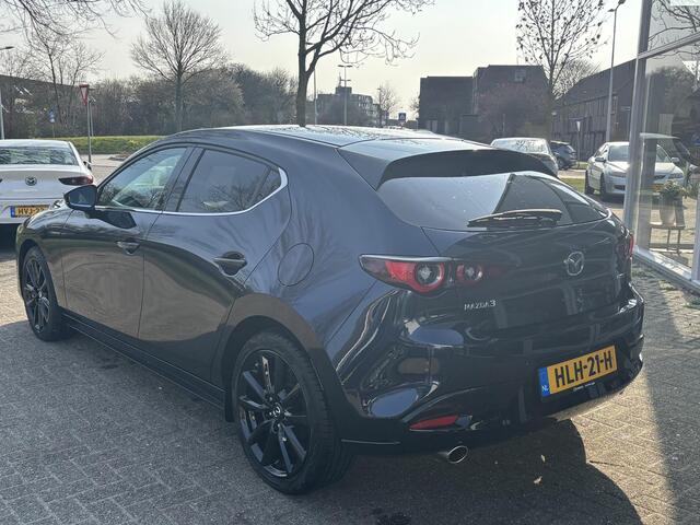 Mazda 3 2.5 e-SkyActiv-G M Hybrid 140 Homura NL-Auto, 1e Eig., Navigatie, Apple Carplay, Android Auto, Cruise Contr ad., Stoelverwarming, A-Rij-Camera, Parkeerhulp vóór, Audio-USB-C